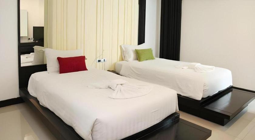 Punyapha Place Pattaya Exterior photo