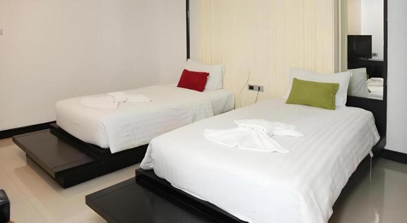 Punyapha Place Pattaya Exterior photo